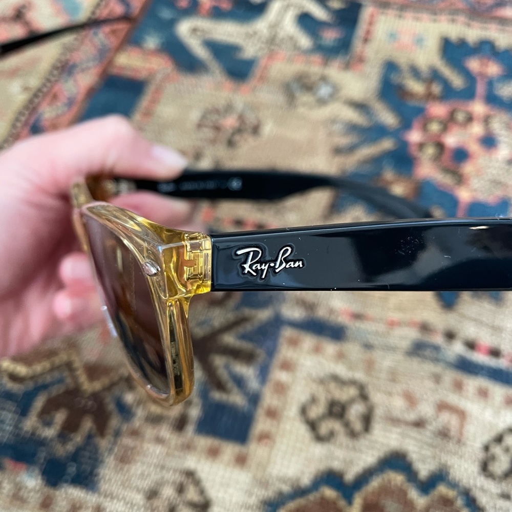 Two-tone Ray-bans. Great used condition.